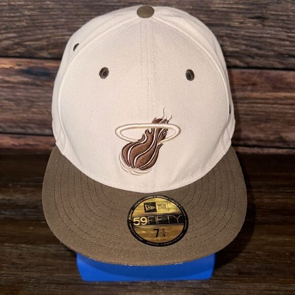 New Era Hardwood Classics Miami Heat Fitted Hat 7-3/4 - Picture 3 of 8